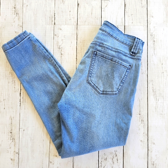 Reba Denim Denim - Reba Blue Denim Skinny Jeans Light Wash Super Soft & Stretchy Mid-High Rise 6